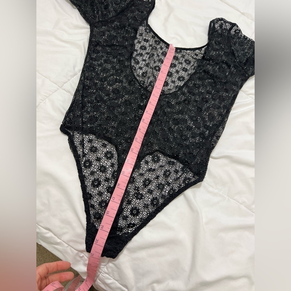 Victoria's Secret Scoop Back Black Medallion Lace
Teddy Bodysuit size M/L - Picture 6 of 14